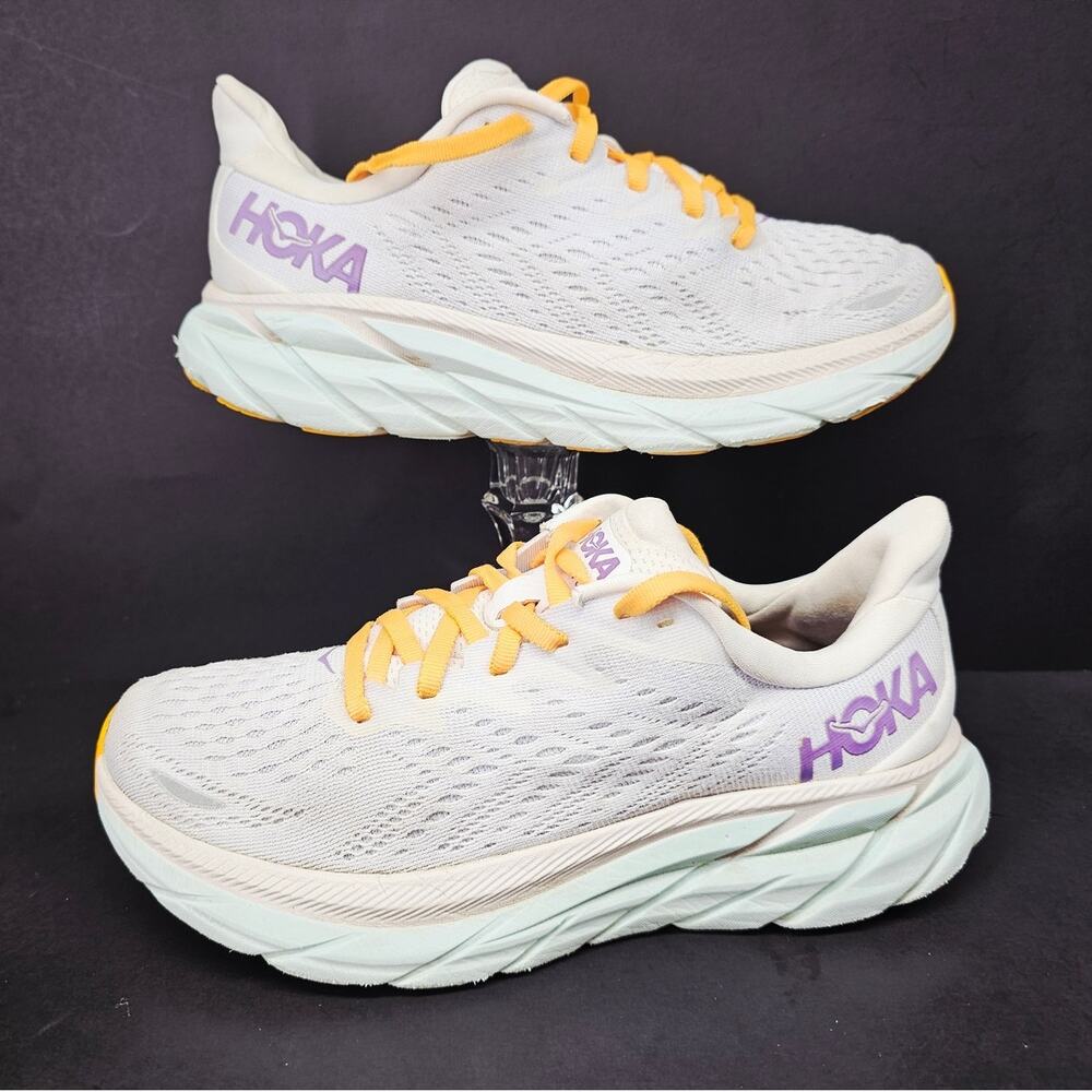 Hoka Women 6 Comfy footwear